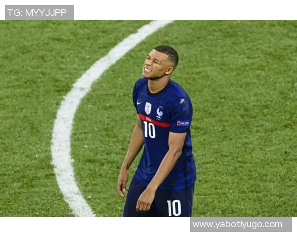 姆巴佩接过法国10号球衣责任普拉蒂尼称其理解重要性