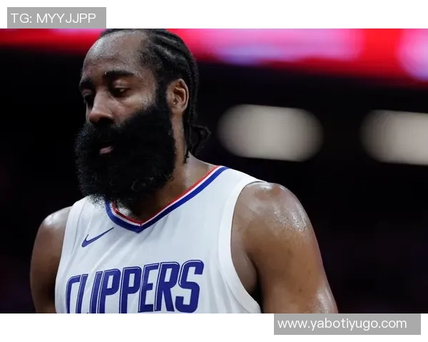 哈登首节表现抢眼轻松拿下11分3篮板2助攻正负值高达14