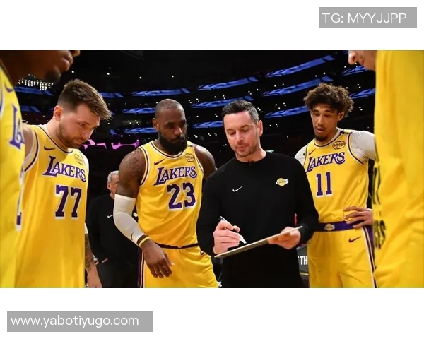 阿贾威尔逊等明星球员齐聚赌城观战湖人对决独行侠精彩赛事